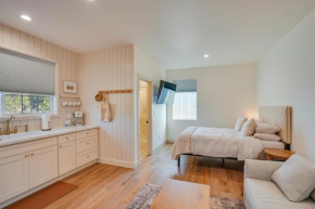 Modern Studio in Bend about 3 Mi to Sunriver Resort!
